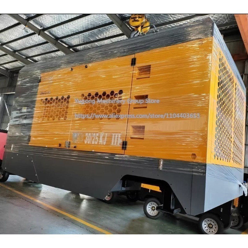 Heavy Equipment Working - 31m³/min 25Bar Rotary Screw Air Compressor,