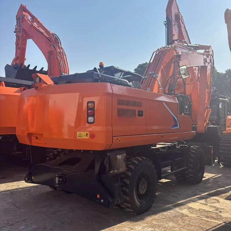 Durable Wheel Mounted Excavato - огляд і ціна Heavy Equipment Working
